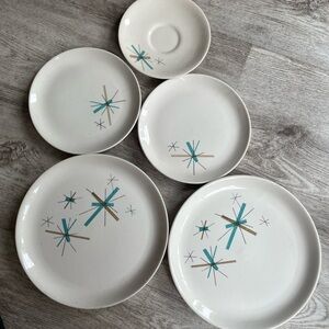 Vintage Salem North Star assorted pieces.